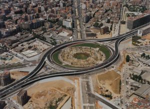 plaza de las glorias 6 300x219 - TORMENTA PERFECTA EN LA PLAZA DE LAS GLORIAS