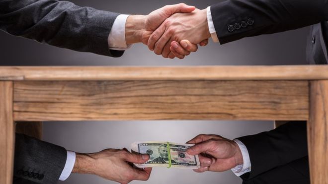 Reflexiones sobre la corrupci&oacute;n - Autonom&iacute;as