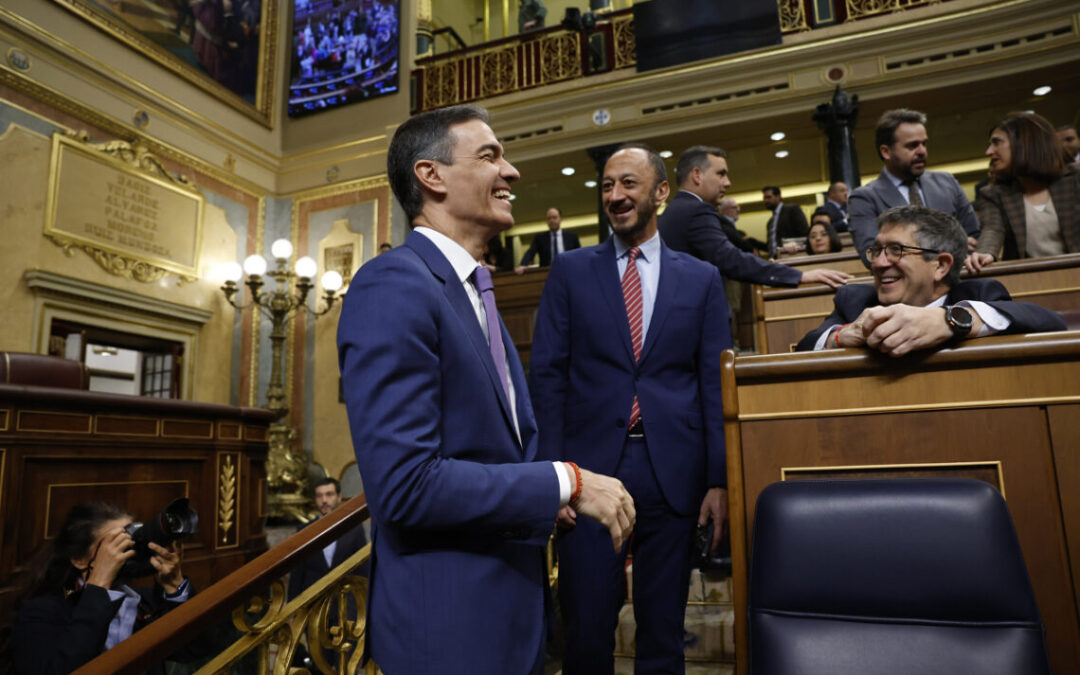 Newton el karma y la politica espanola 1080x675 - Autonom&iacute;as